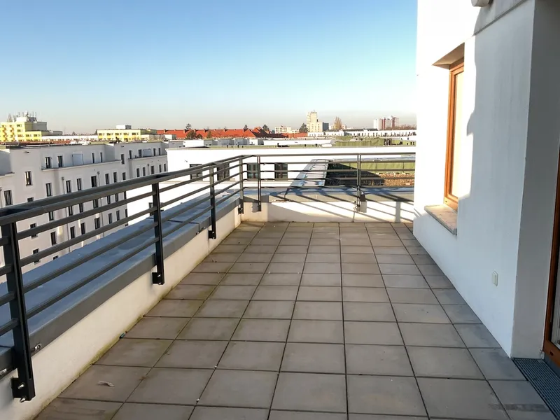 3-Zimmer Dachgeschoßwohnung in Spandau mit schönen Blick — photo 1